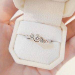 Silver Hollow out Ring