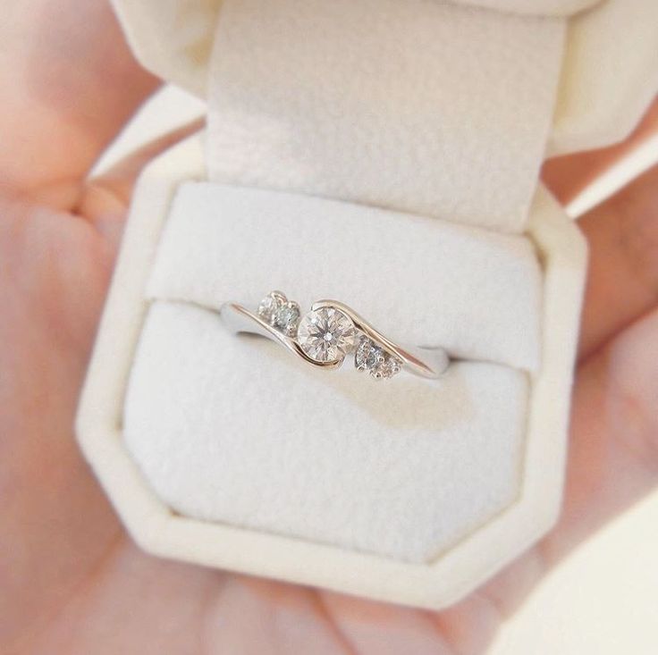 Silver Hollow out Ring