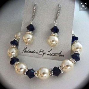 Shell Flower Pearl Earrings