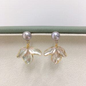 Freshwater Pearl Earrings with 925 Silver Pins